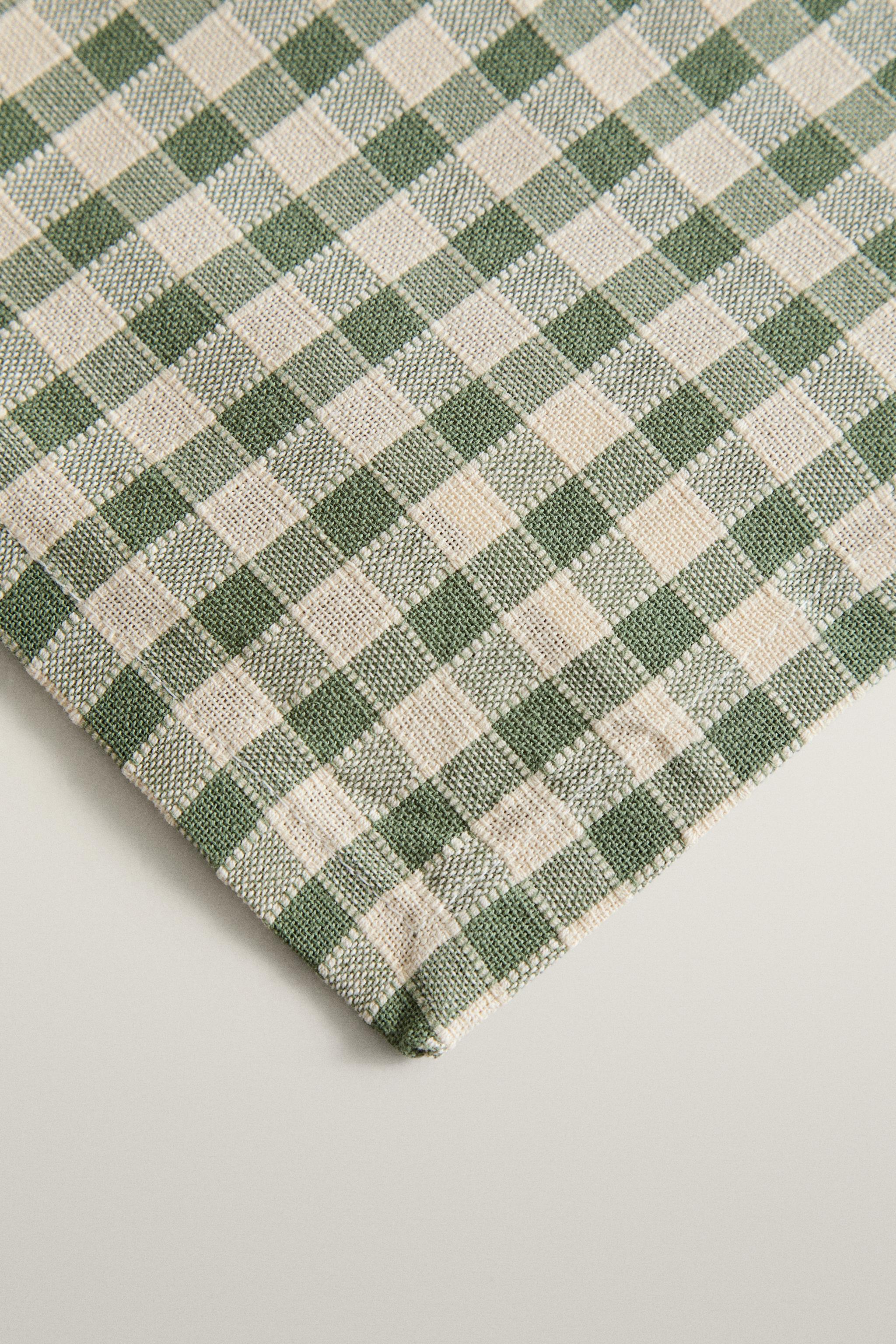 NAPPE CARREAUX ET SURPIQÛRE
