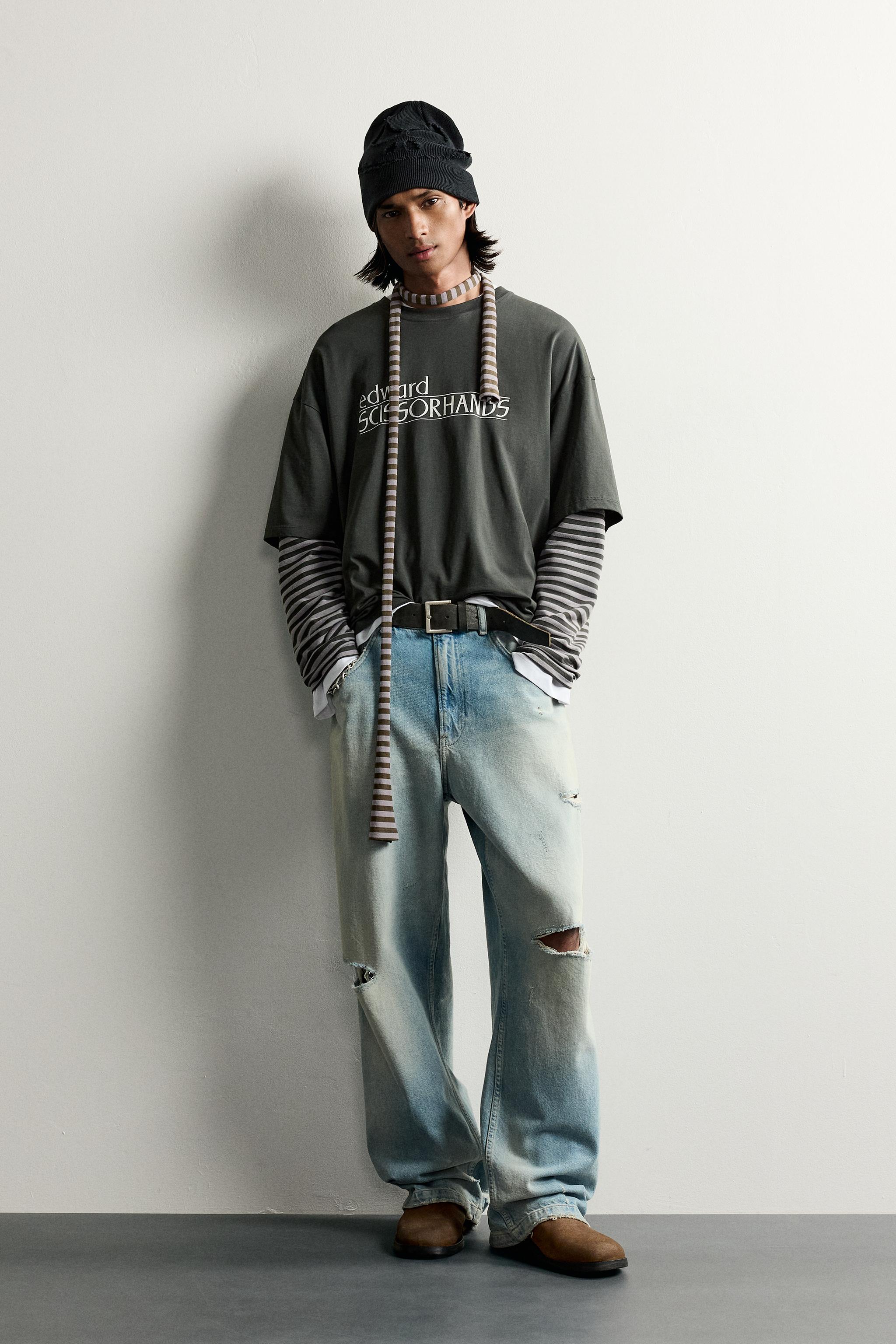 EDWARD SCISSORHANDS STRIPED SLEEVE T-SHIRT