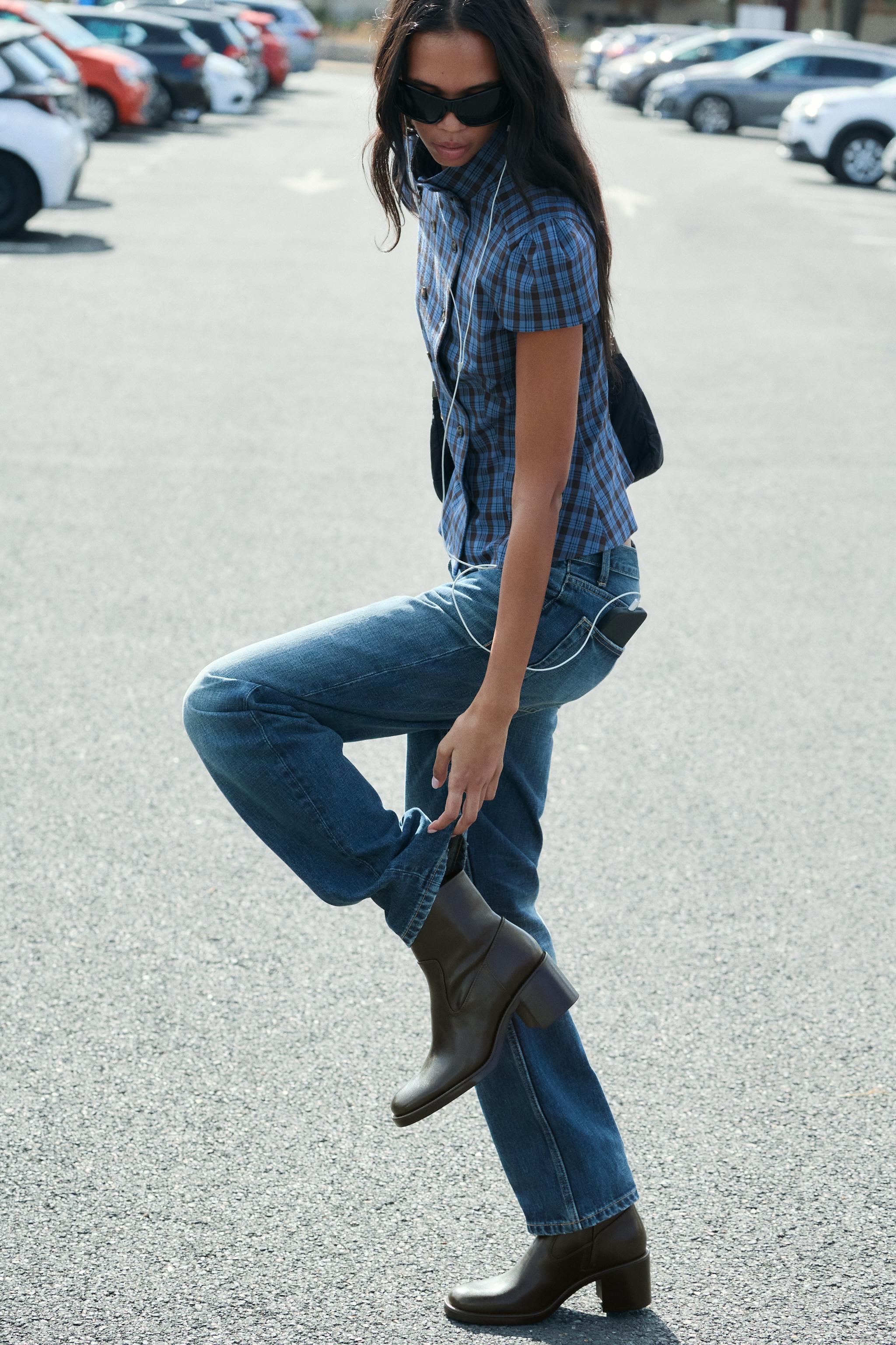 BLOCK HEEL BOOTIES