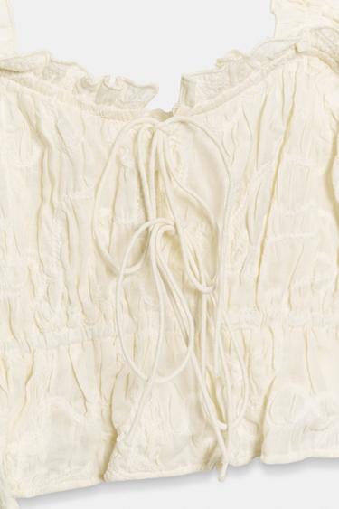 TOP COURT TEXTURÉ À VOLANTS - Écru de Zara - Image 6
