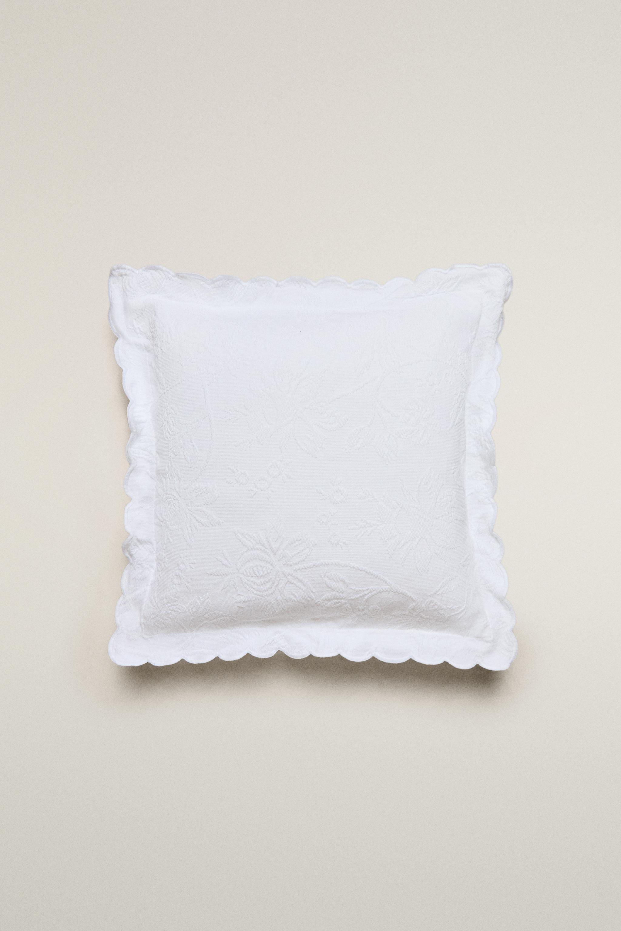 COTTON JACQUARD THROW PILLOW COVER