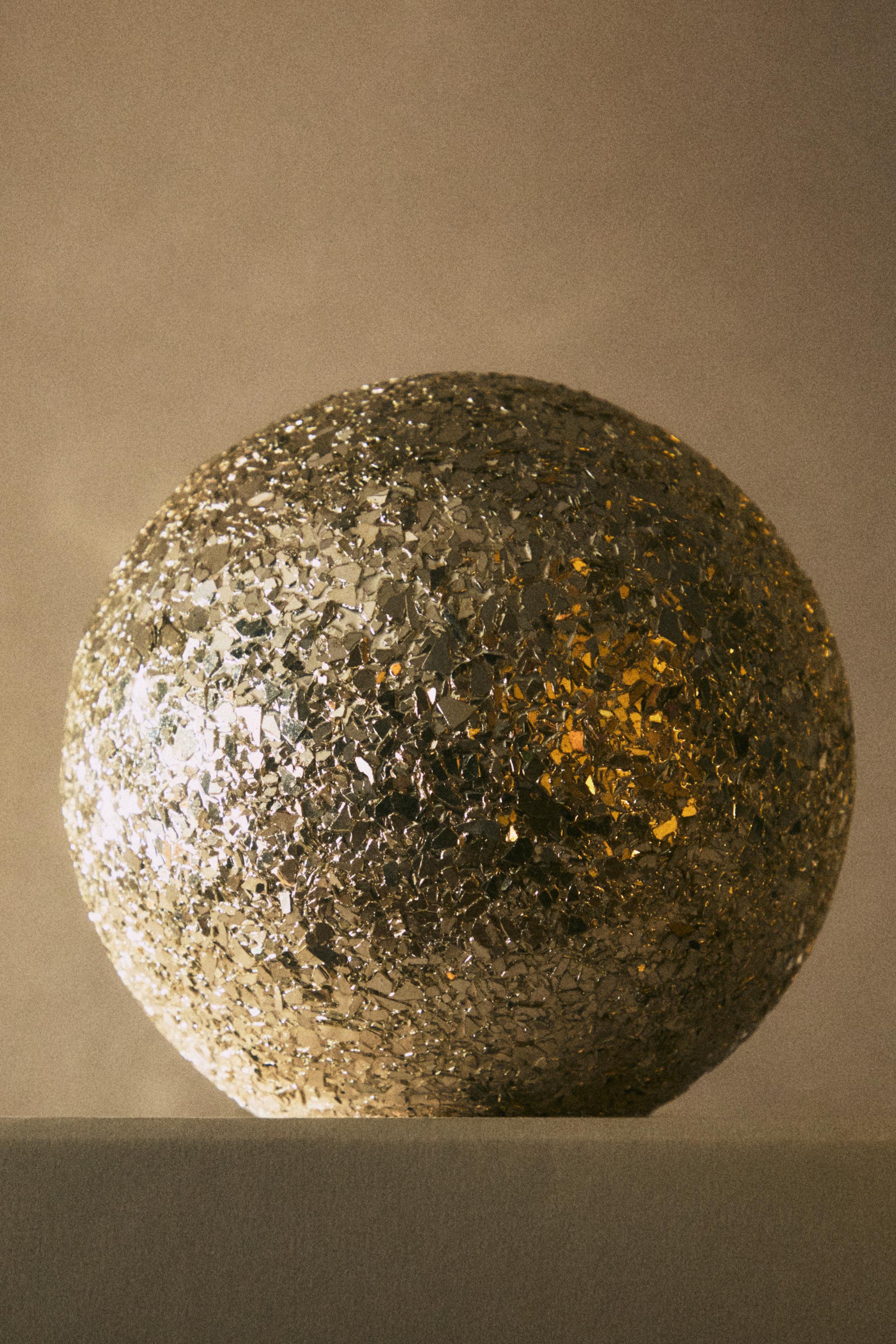 PETITE BOULE DE NOËL DÉCORATIVE LED