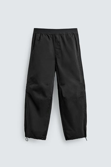 PANTALON PARACHUTE COUPE DÉCONTRACTÉE - Noir de Zara