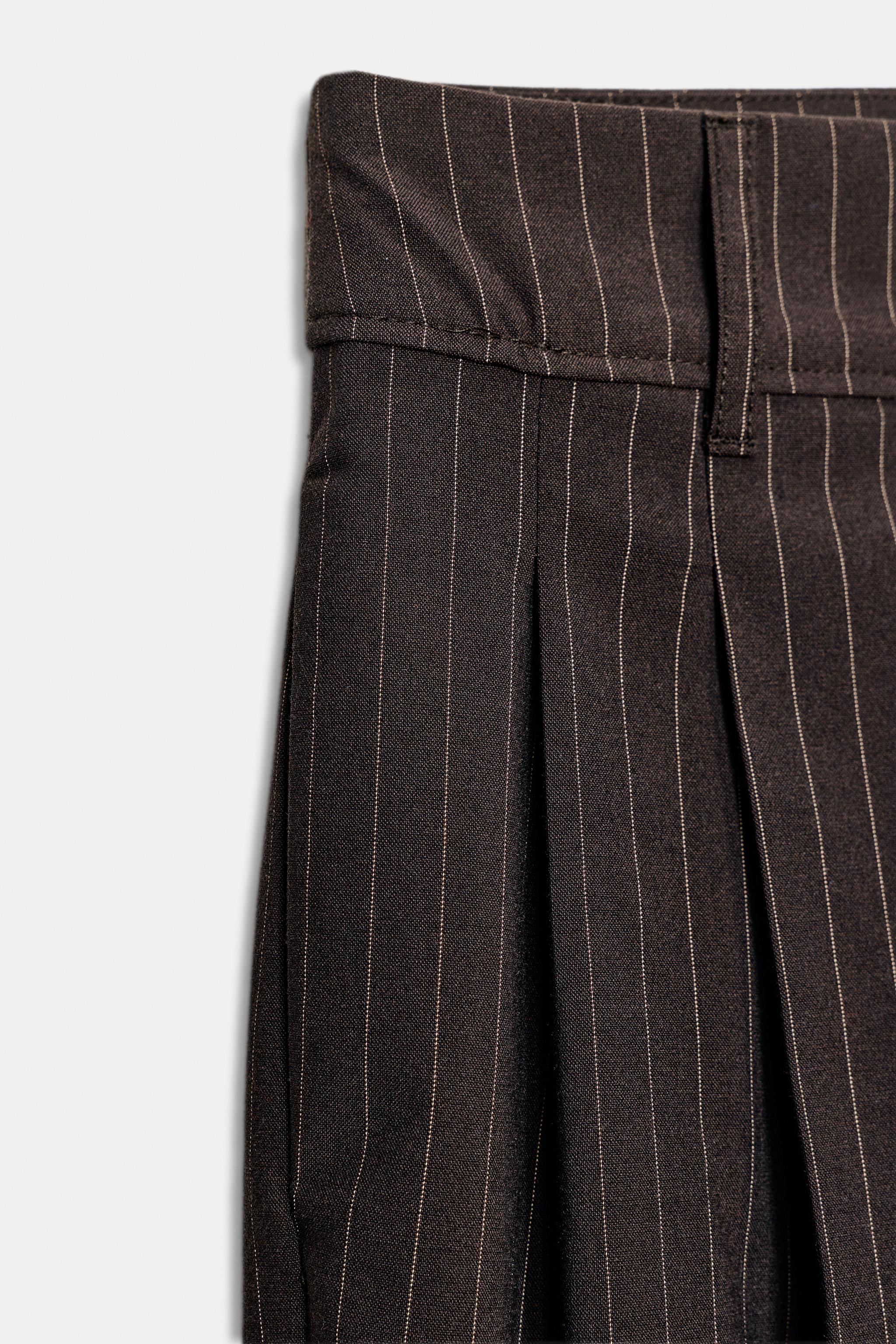 FLAP PLEATED PANTS