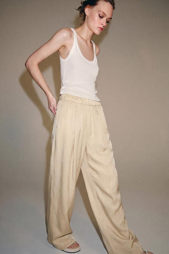 بنطلون Barrel بمظهر ساتاني ZW COLLECTION - بيج الخاص بـ Zara - صورة 0