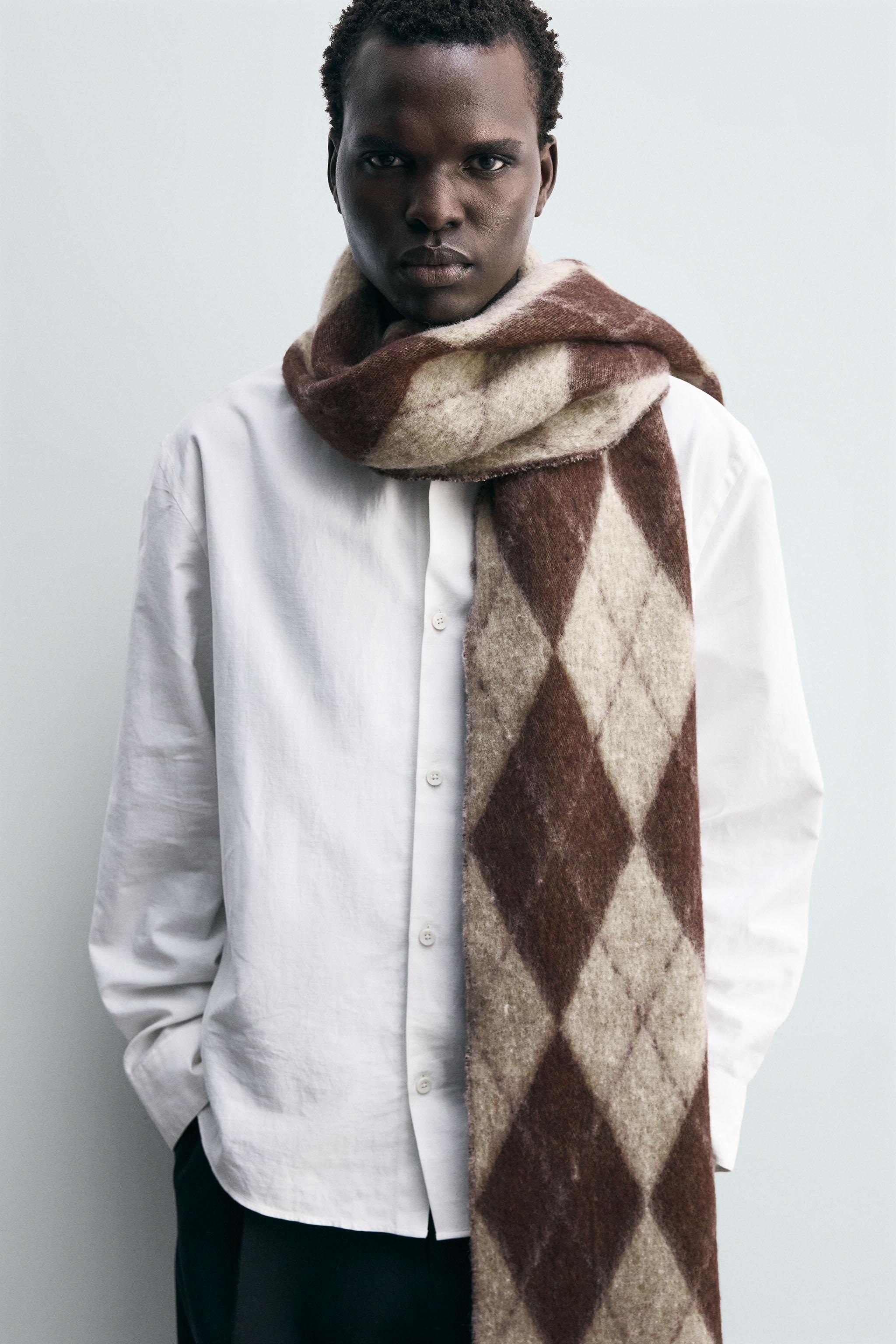 ÉCHARPE EN JACQUARD À LOSANGES