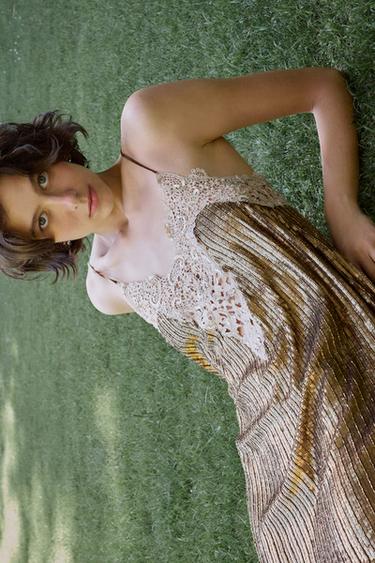 MINIKLEID MIT PAILLETTEN UND SPITZE - Gold von Zara