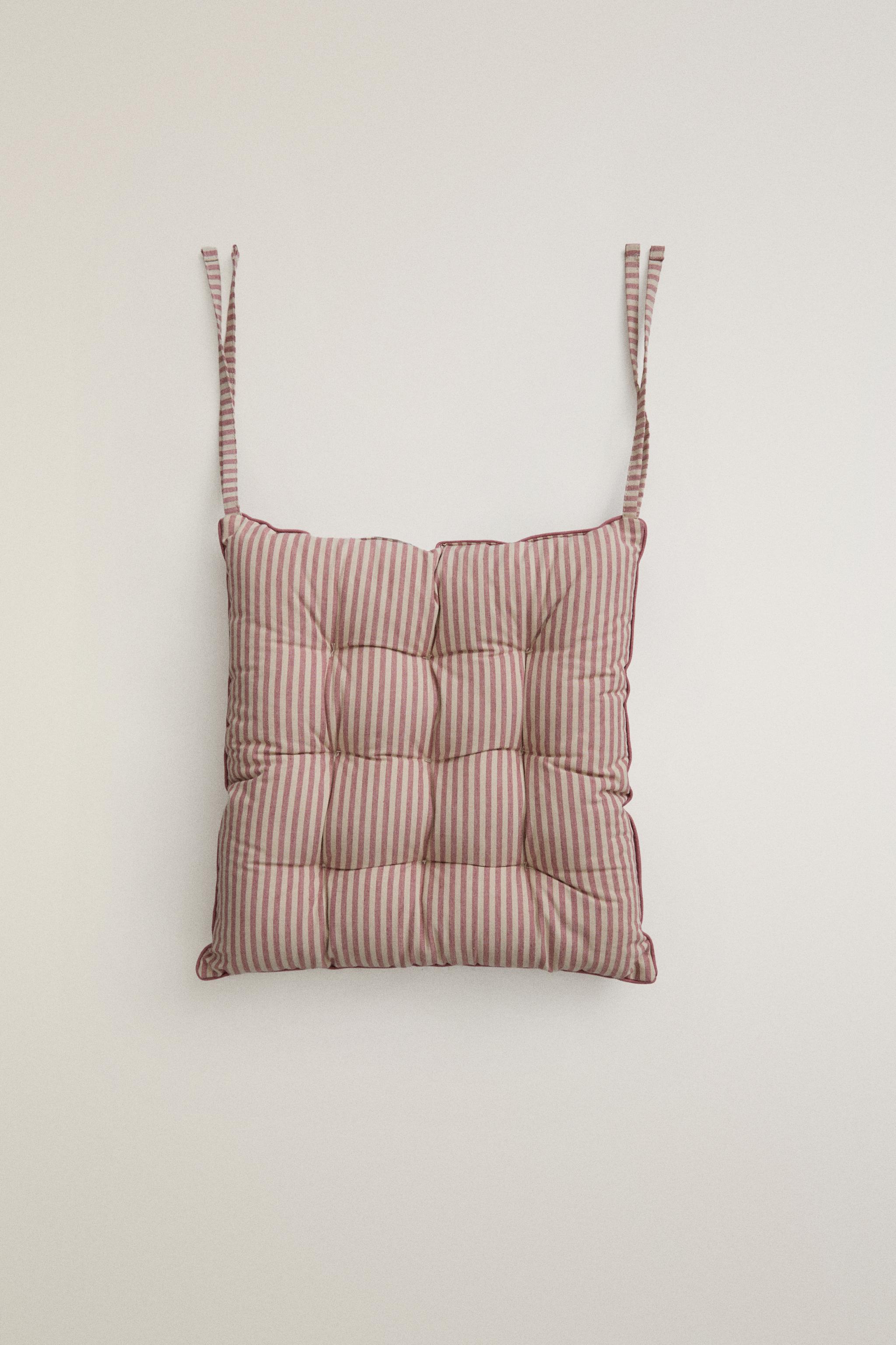 STRIPED SEAT CUSHION — striped