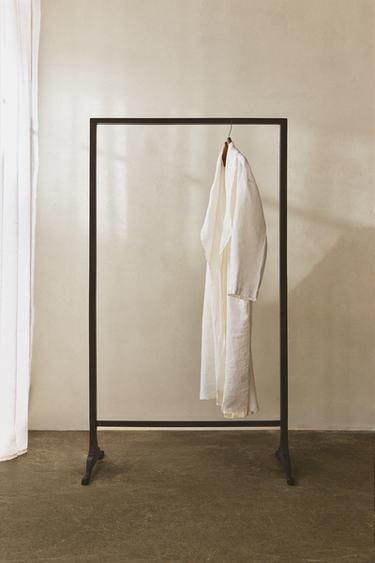 CABIDEIRO DE MADEIRA - Marrom-escuro da Zara