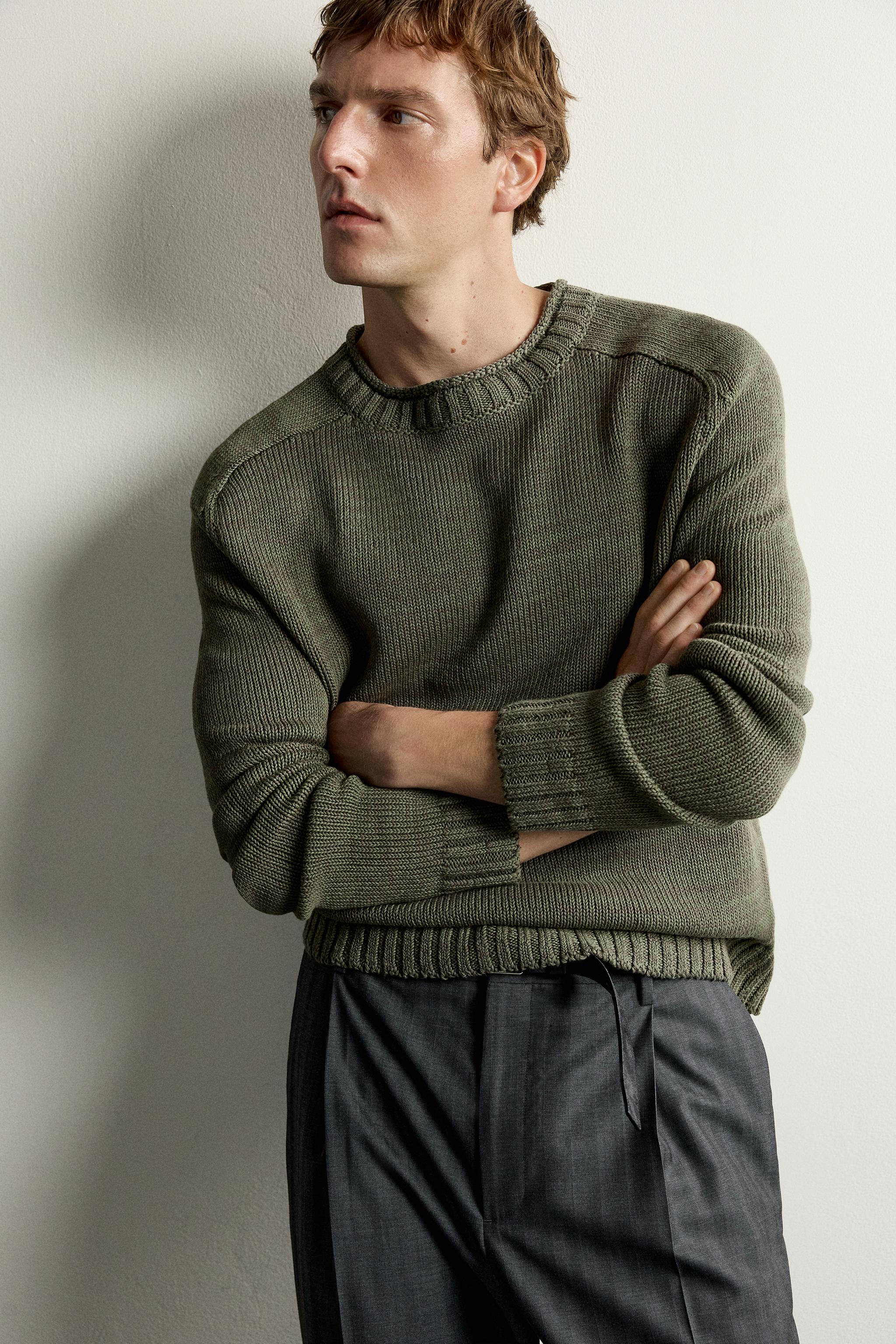 ZARA ウールラグ 150 x 200 cm RELAXED FIT TEXTURED JUMPER - Khaki | ZARA United States