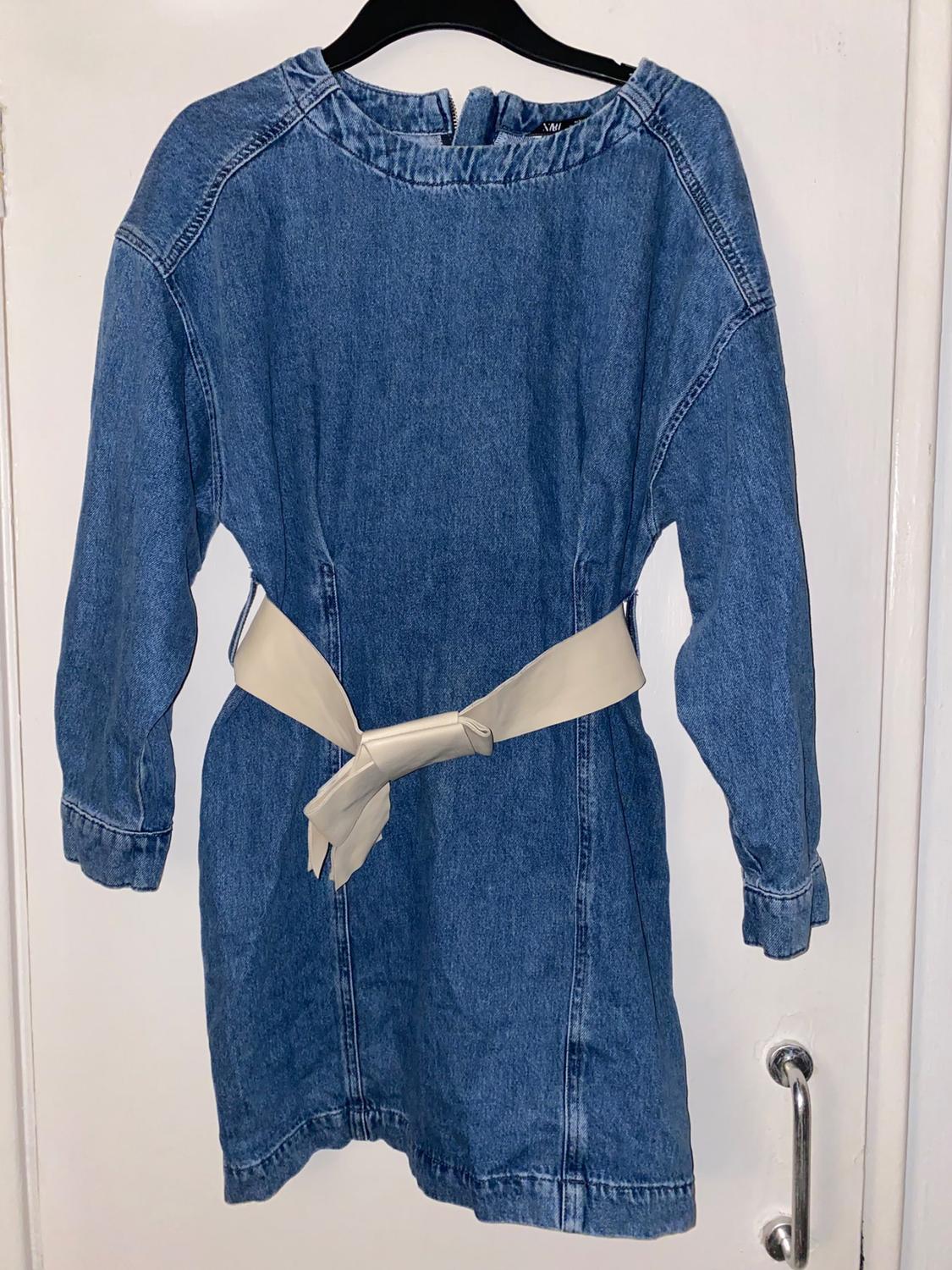DENIM DRESS WITH BELT - Image 2