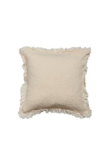 Zaras KUDDÖVERDRAG FÖR BARNRUMMET MED MINIVÅFFELSTRUKTUR OCH VOLANG - Naturfärg