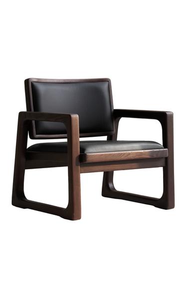 LOUNGE CHAIR 03 - Preto / Marrom da Zara