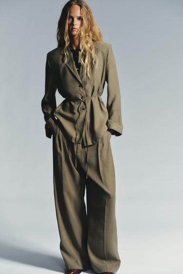 BLAZER WITH SHOULDER PADS AND THIN BELT - Dark khaki by Zara