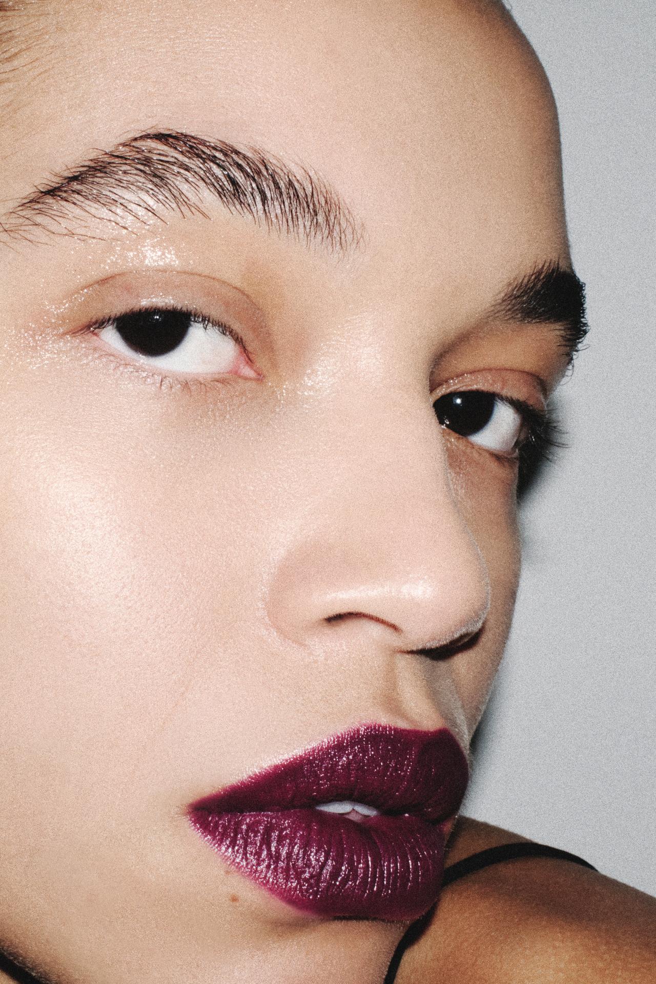 ZARA COLOUR SCULPT LIP STYLO BERRY