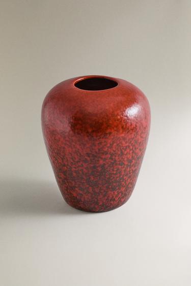 RED OVAL STONEWARE VASE - Red / Black by Zara