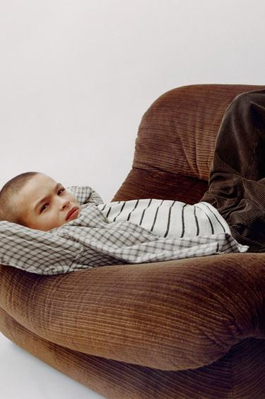 ÁO PHÔNG KẺ NGANG ĐÍNH NHÃN - sọc từ Zara