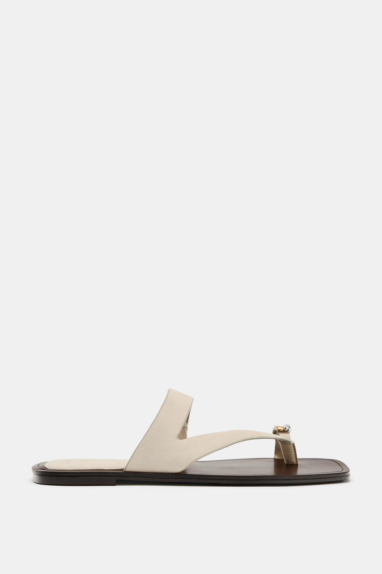 LEATHER SANDALS WITH METAL DETAIL — Beige