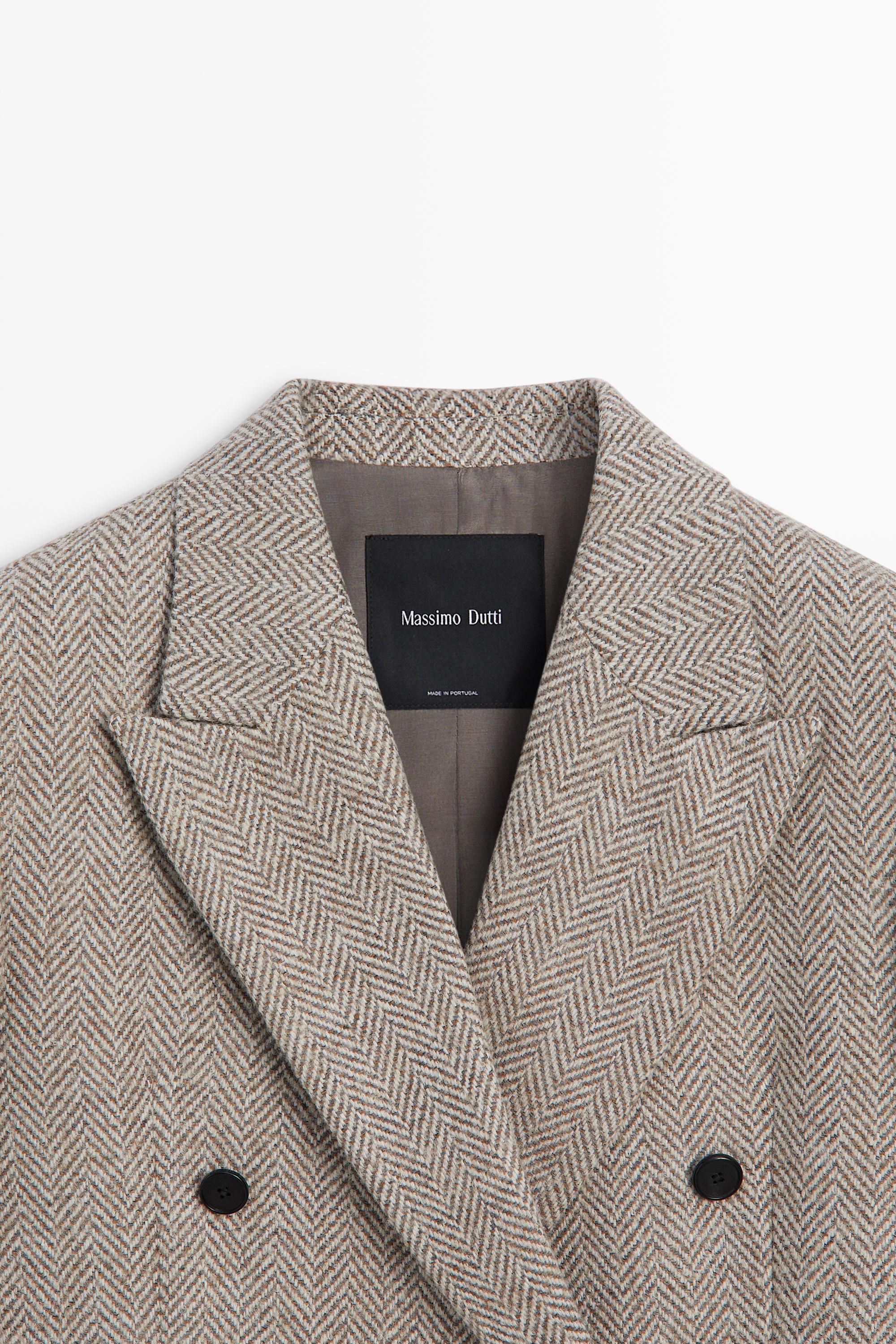 Mid-length double-breasted herringbone coat