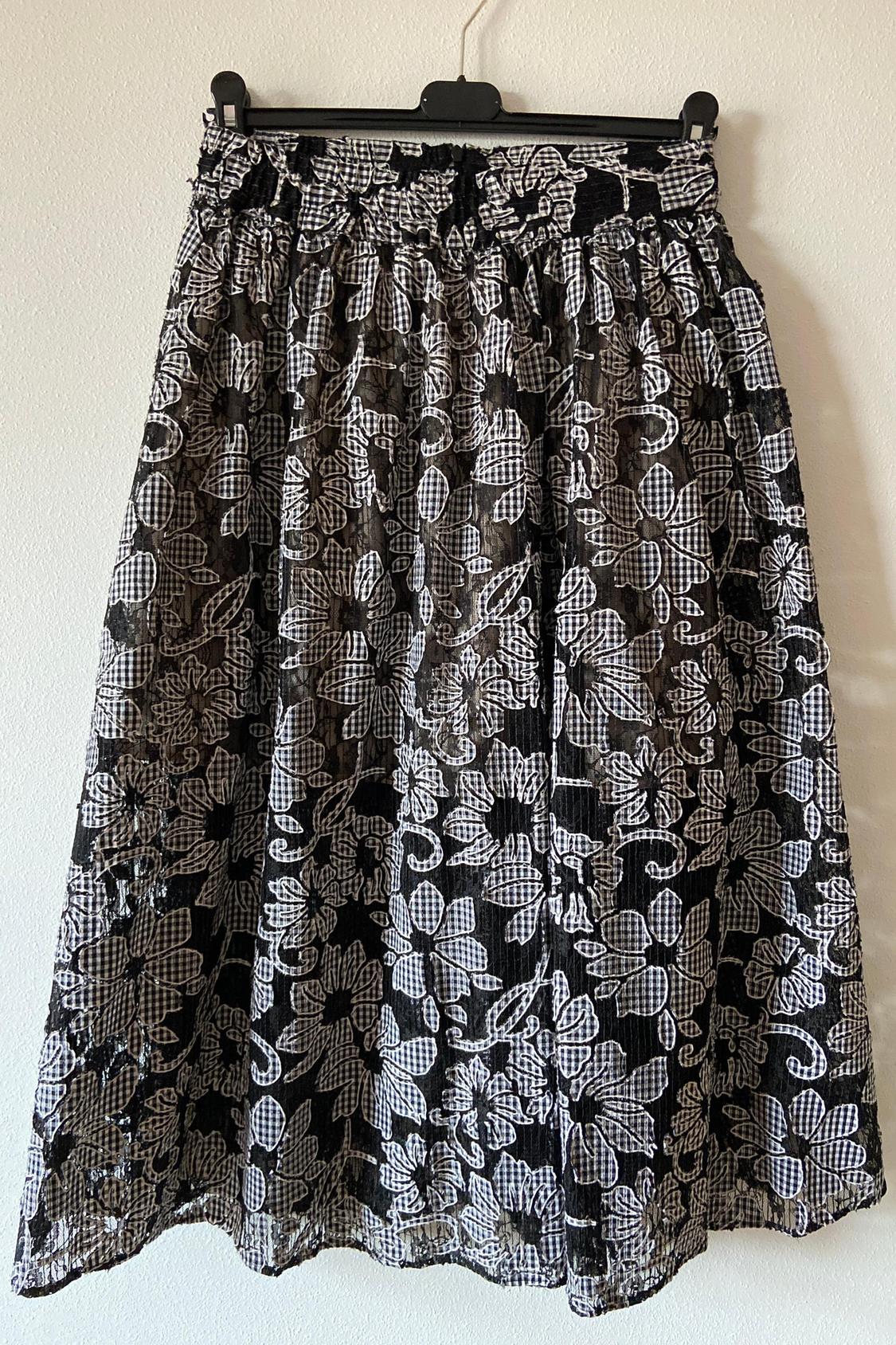 FLORAL PRINT SKIRT