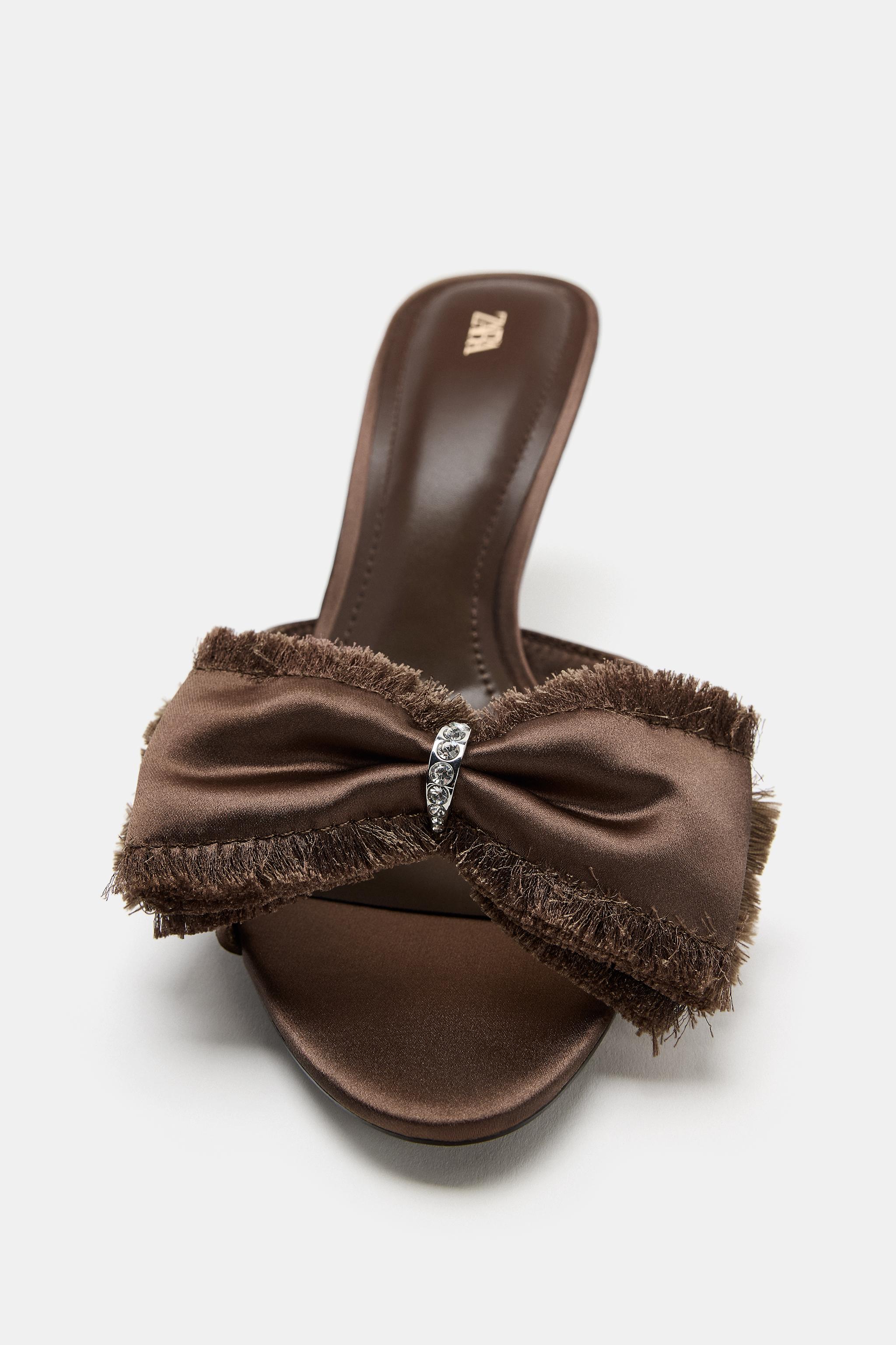 SATIN EFFECT HEELS