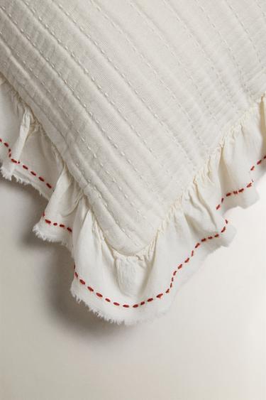HOUSSE DE COUSSIN ENFANT TEXTURE VOLANT - Orange de Zara - Image 1
