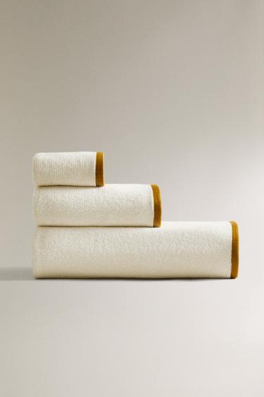 RICE STITCH BATH TOWEL WITH COLOURED EDGE - Ivory by Zara
