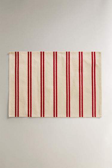 EMBROIDERED DOUBLE STRIPE PLACEMAT - Red by Zara