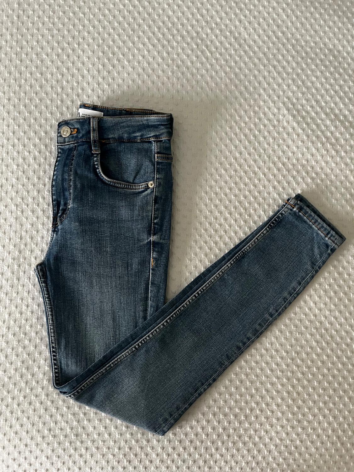 MID-RISE SCULPT JEANS