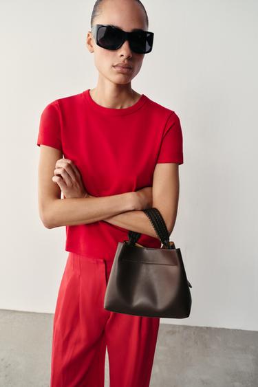 Handtasche mit geflochtenem Henkel - Bordeauxrot von Zara