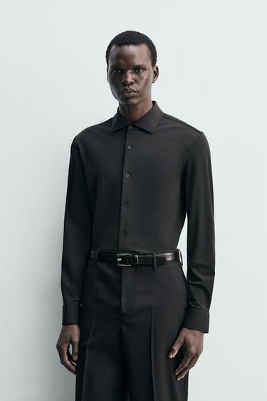 CAMISA ELÁSTICA ESTRUTURA - Negro de Zara