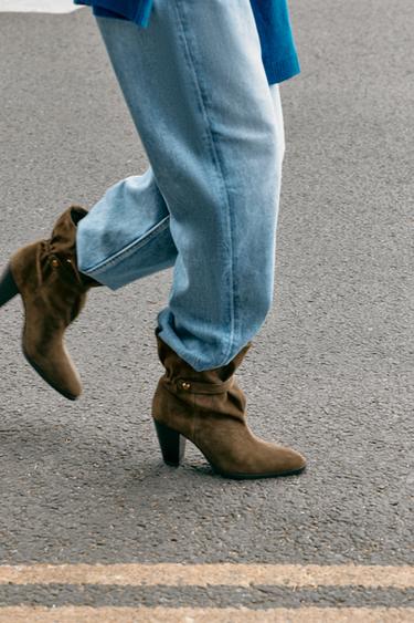 BOTTINES FRONCÉES EN CROÛTE DE CUIR - Vert de Zara - Image 1