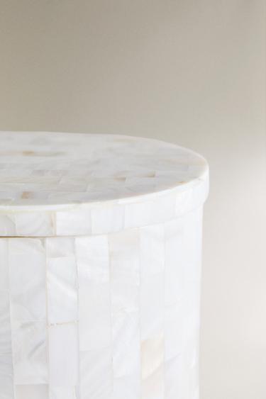 MOTHER-OF-PEARL-EFFECT BATHROOM JAR - Light beige by Zara - Image 3
