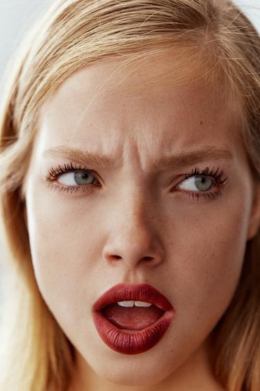 ROUGE À LÈVRES LIQUIDE - SPARKLE PRESS ON LIPS -  de Zara