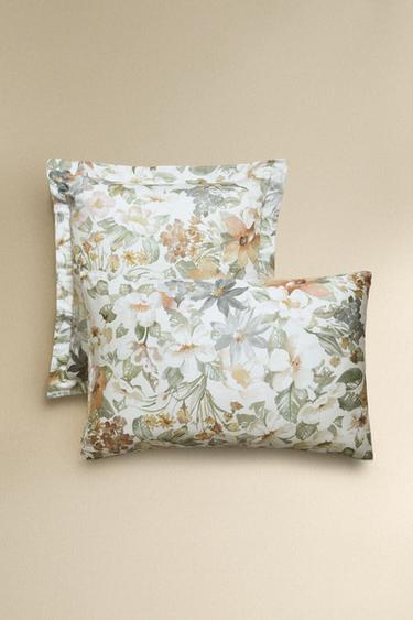 FRONHA DE TRAVESSEIRO DE CETIM COM ESTAMPADO DE FLOR - Branco-marfim da Zara - Imagem 0