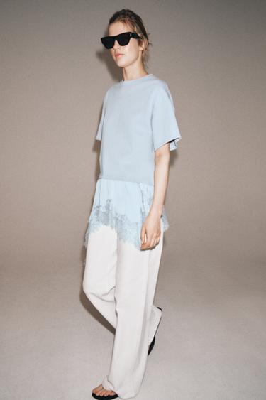 T-SHIRT EN MATIÈRES VARIÉES DENTELLE - Bleu pastel de Zara - Image 3