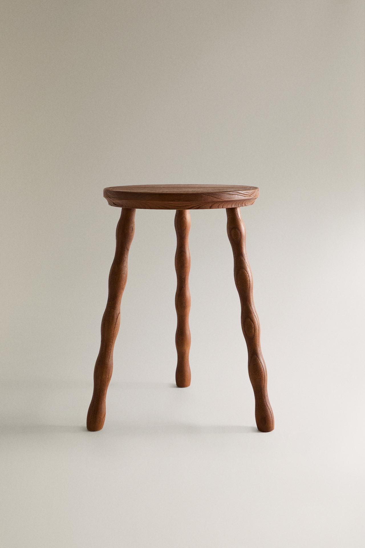 ELM WOOD STOOL — Brown