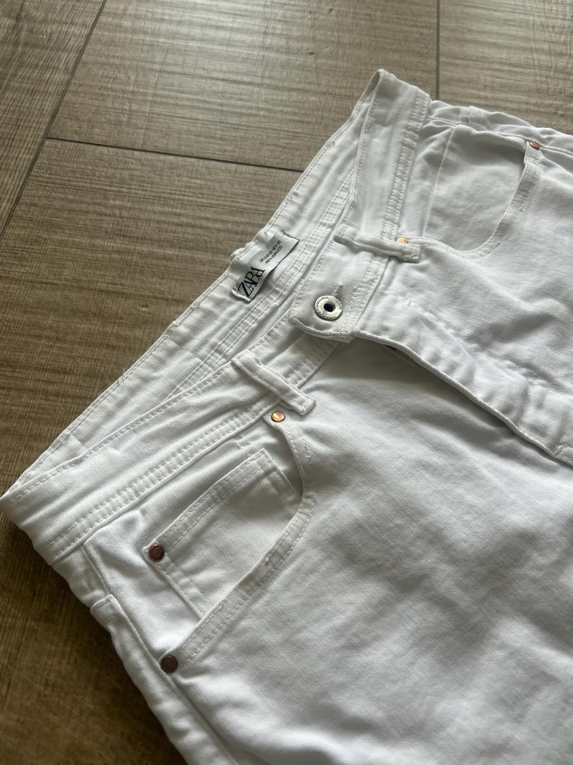 BASIC DENIM BERMUDA SHORTS - Image 4