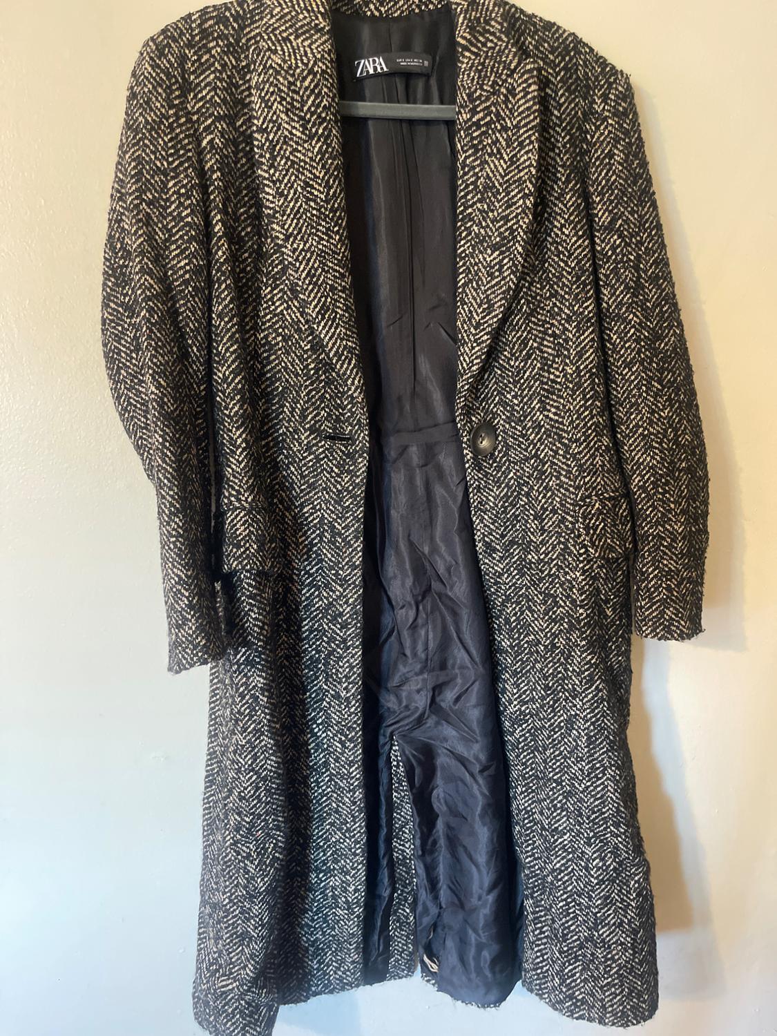 HOUNDSTOOTH MENSWEAR COAT - Image 5
