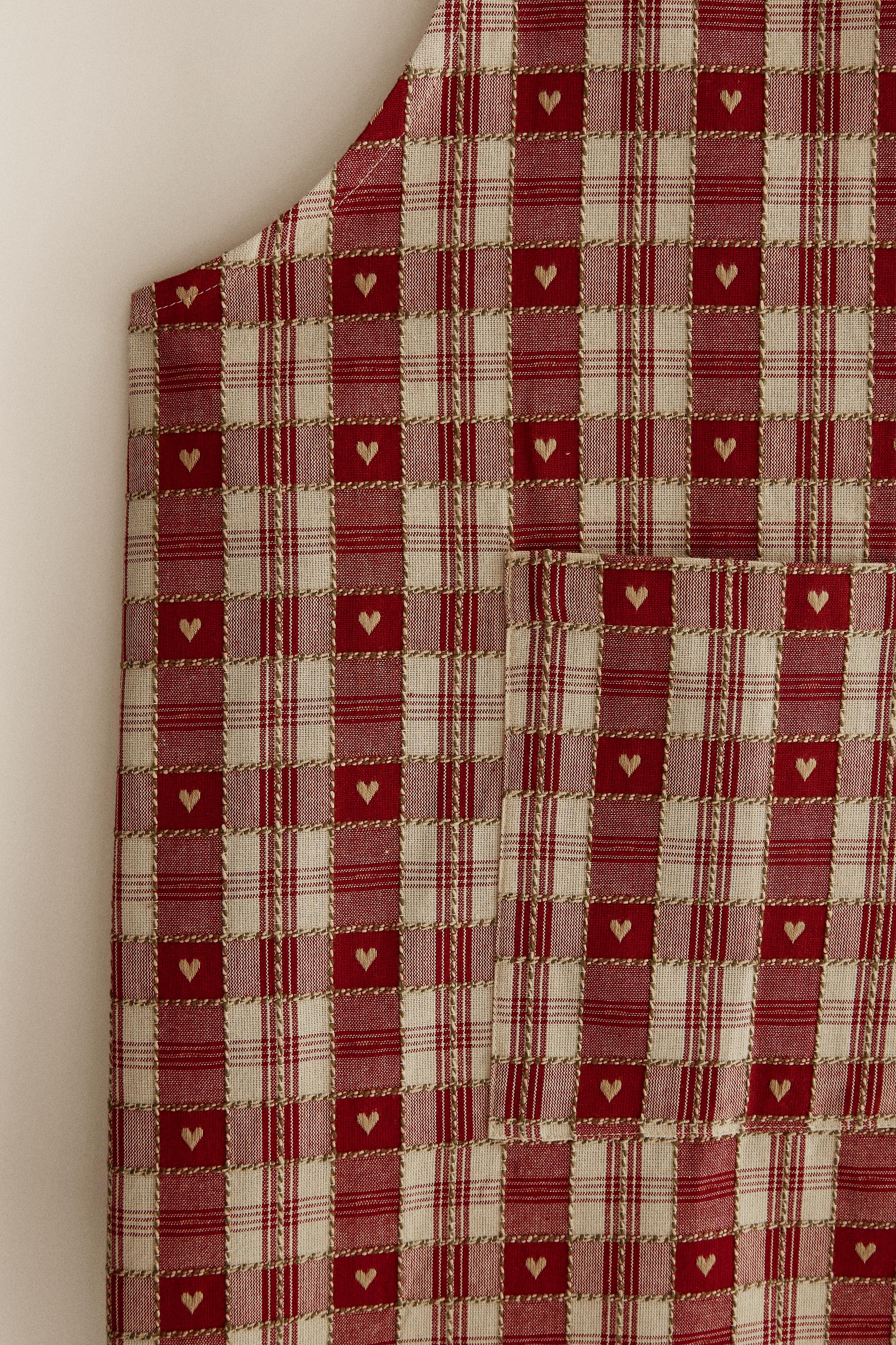 CHRISTMAS HEART CHECK COTTON APRON