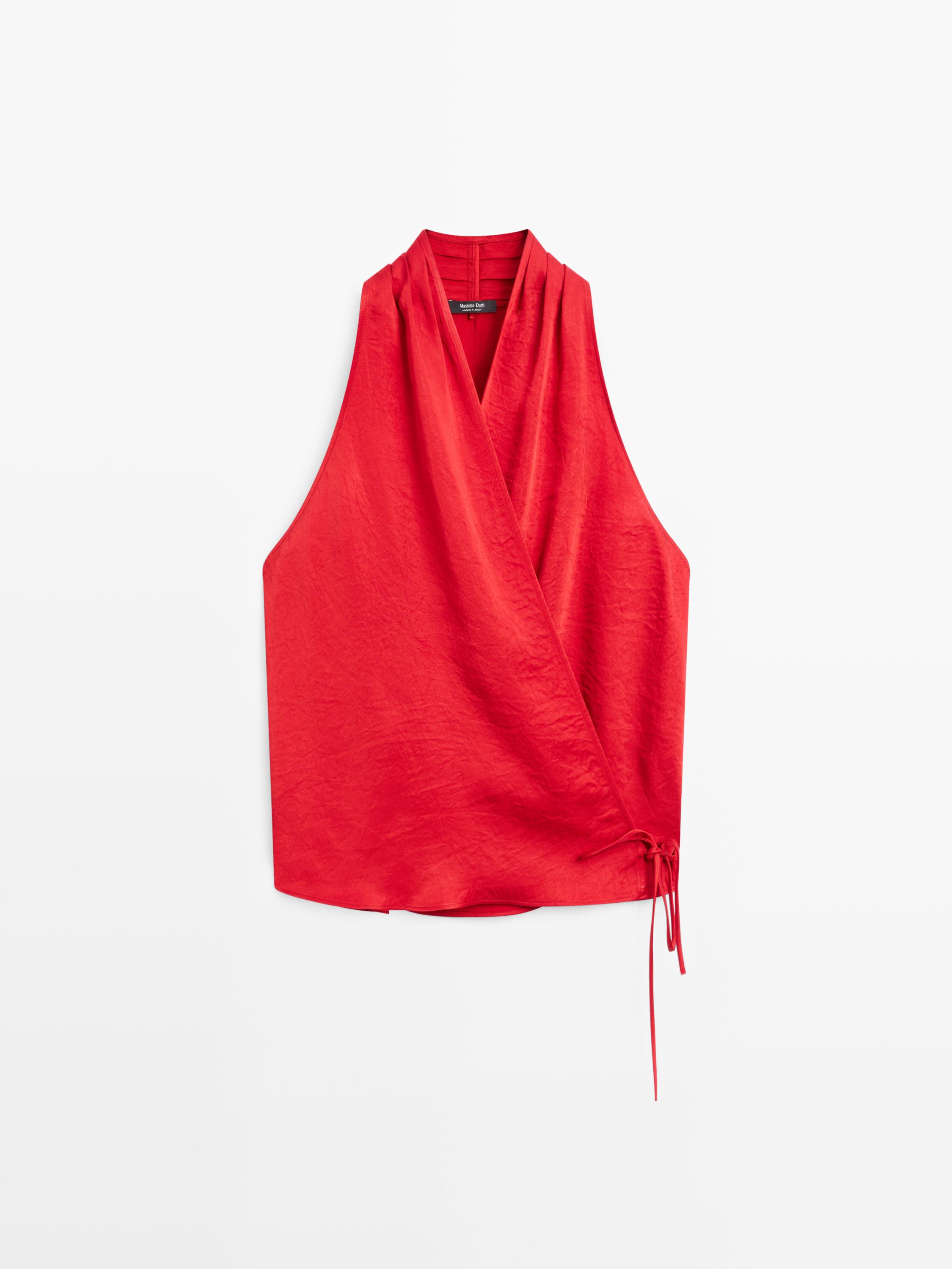 Flowing wrap top