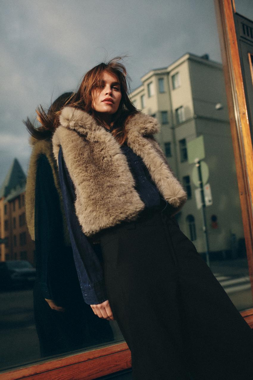 フェイクファー ベスト - ライトベージュ | ZARA Japan / 日本