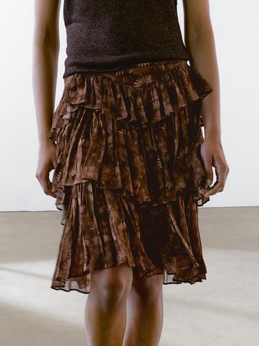 Jupe à volants et imprimé floral - Chocolat de Zara