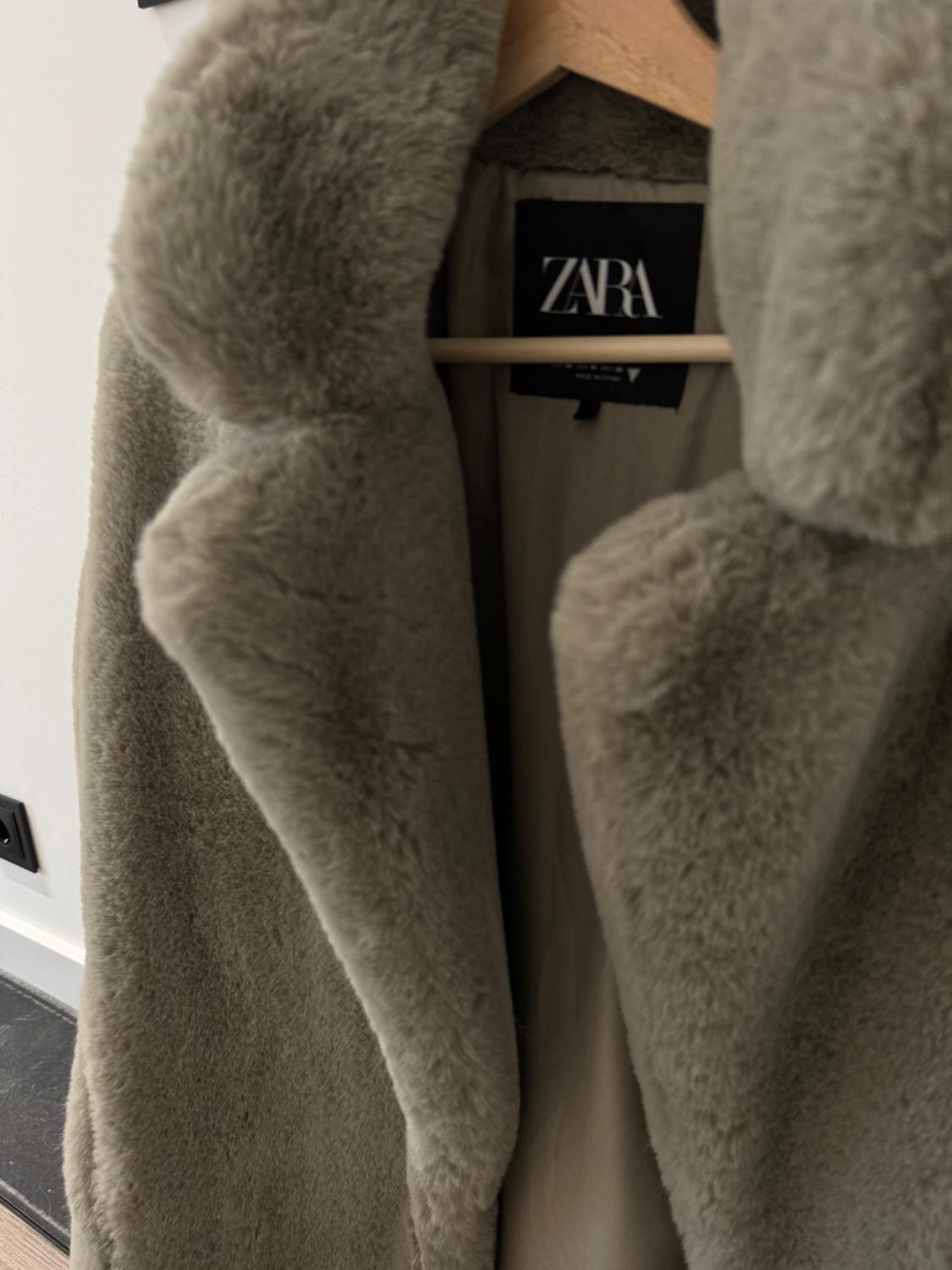 FAUX FUR COAT - Image 3