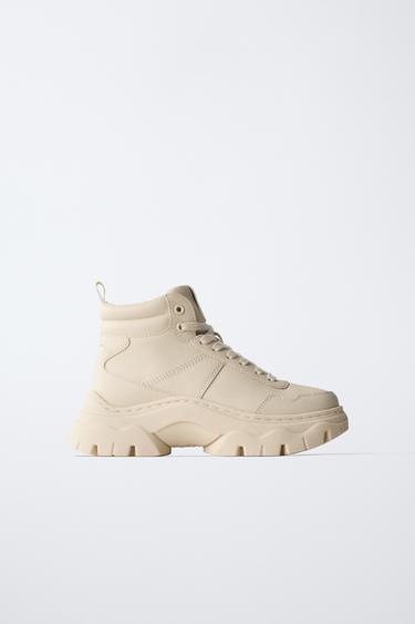 BOTIN DEPORTIVO PISO VOLUMEN - Blanco Crudo de Zara - Imagen 0