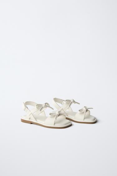 SANDÁLIA COM LAÇOS - Branco da Zara