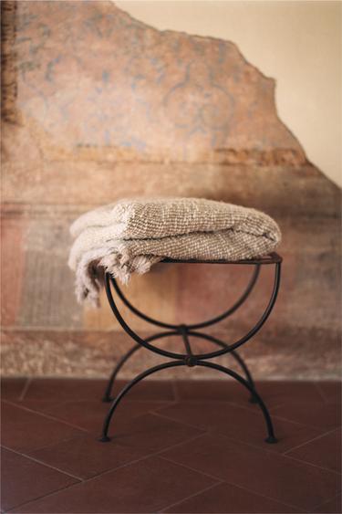 WOOL THROW X SOCIETY LIMONTA - Stone by Zara