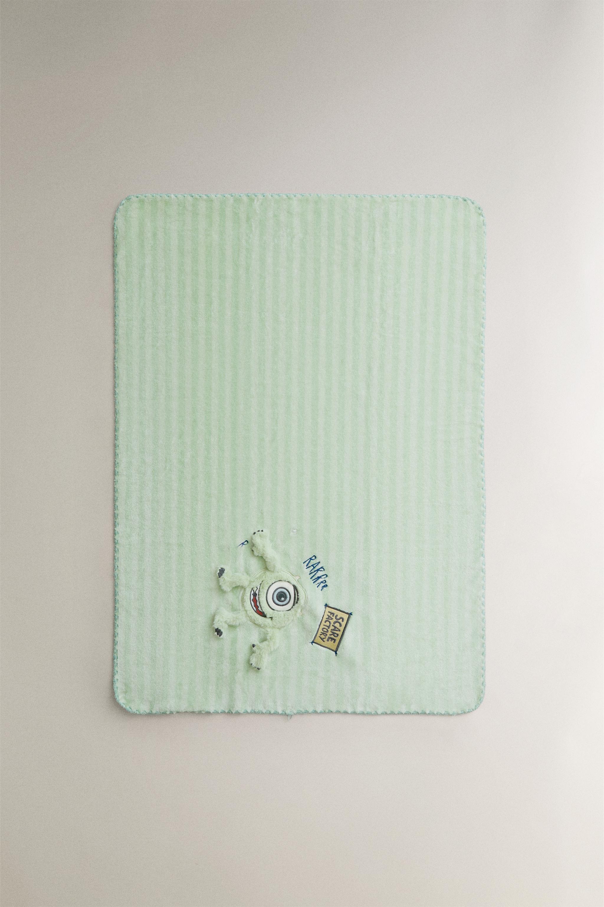 KIDS' MIKE WAZOWSKI MONSTERS, INC. ©DISNEY/PIXAR BLANKET