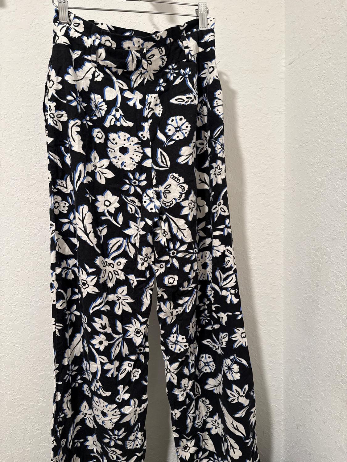 PANTALÓN RECTO ESTAMPADO FLORAL - Image 2