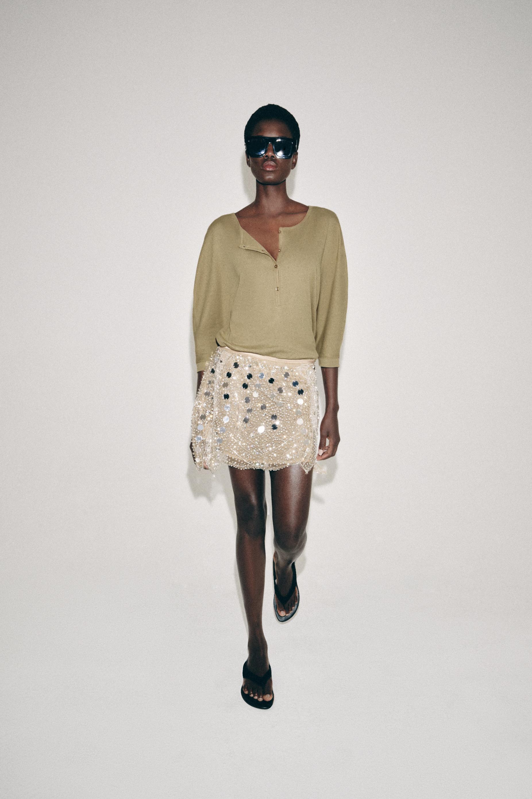 BEADED KNIT MINI SKIRT